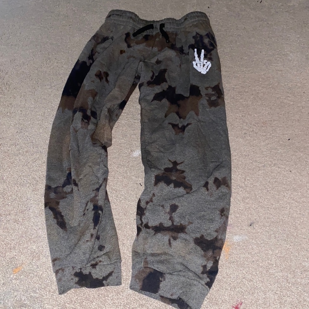 Small bleached skull hand sweatpants